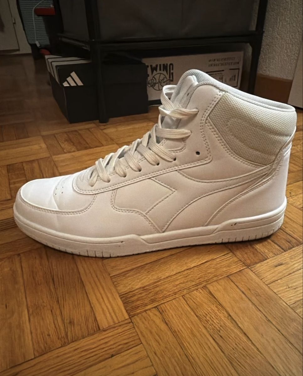 Diadora Herrenschuhe: Diadora – Gebraucht aus Clarens von rik_8ghs 1
