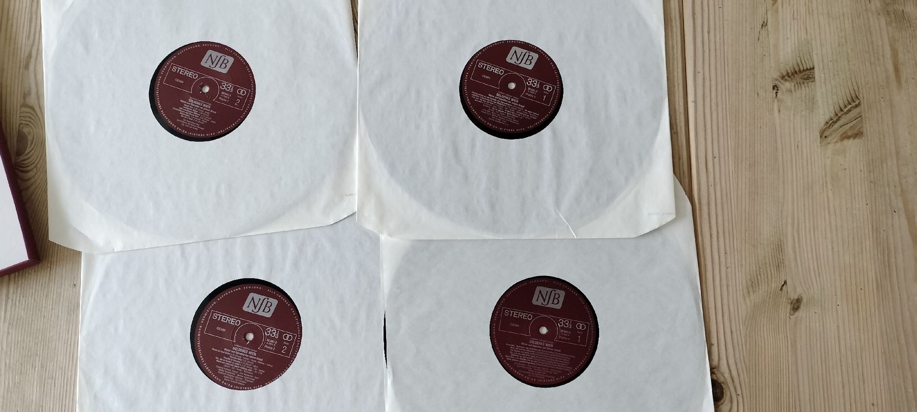 Vinyles: Schallplatten - Box Goldenes Wien – D'occasion à Niederhünigen par Tom_Oli 2