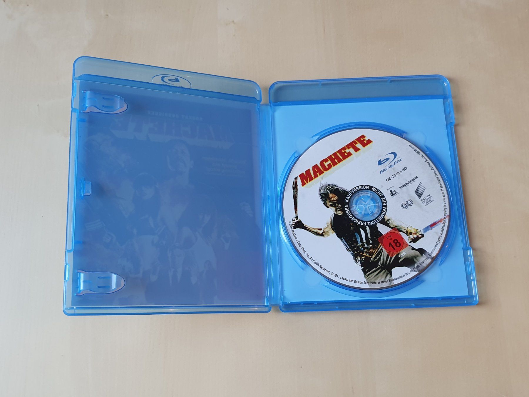 Tous les DVDs: Machete – D'occasion à Stansstad par collectorsshop 2