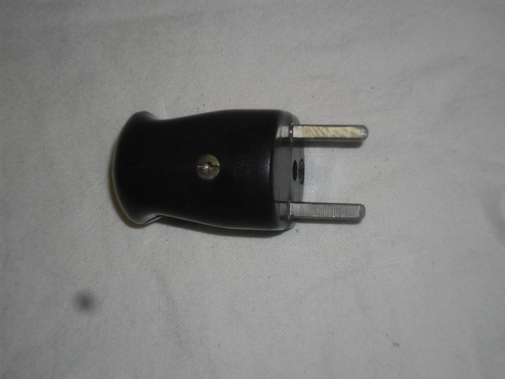 Stecker: Stecker  230/250 Volt , 3 Polig , 10 A – Gebraucht aus Büren SO von omsa 3