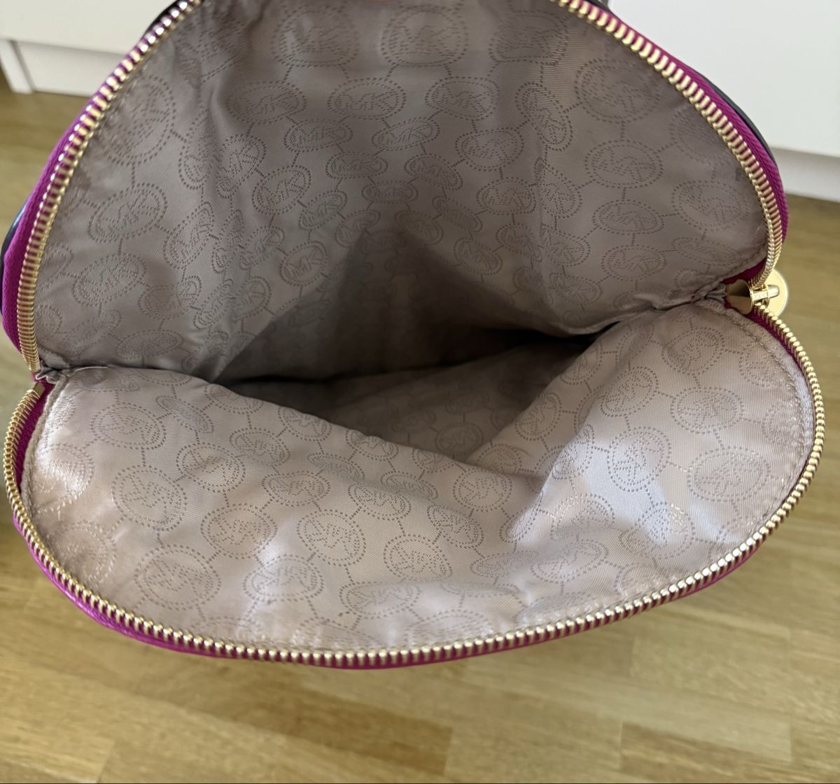Michael Kors Taschen für Damen: Sac Michael Kors rose en cuir – Gebraucht aus Genève von Lily_f 5