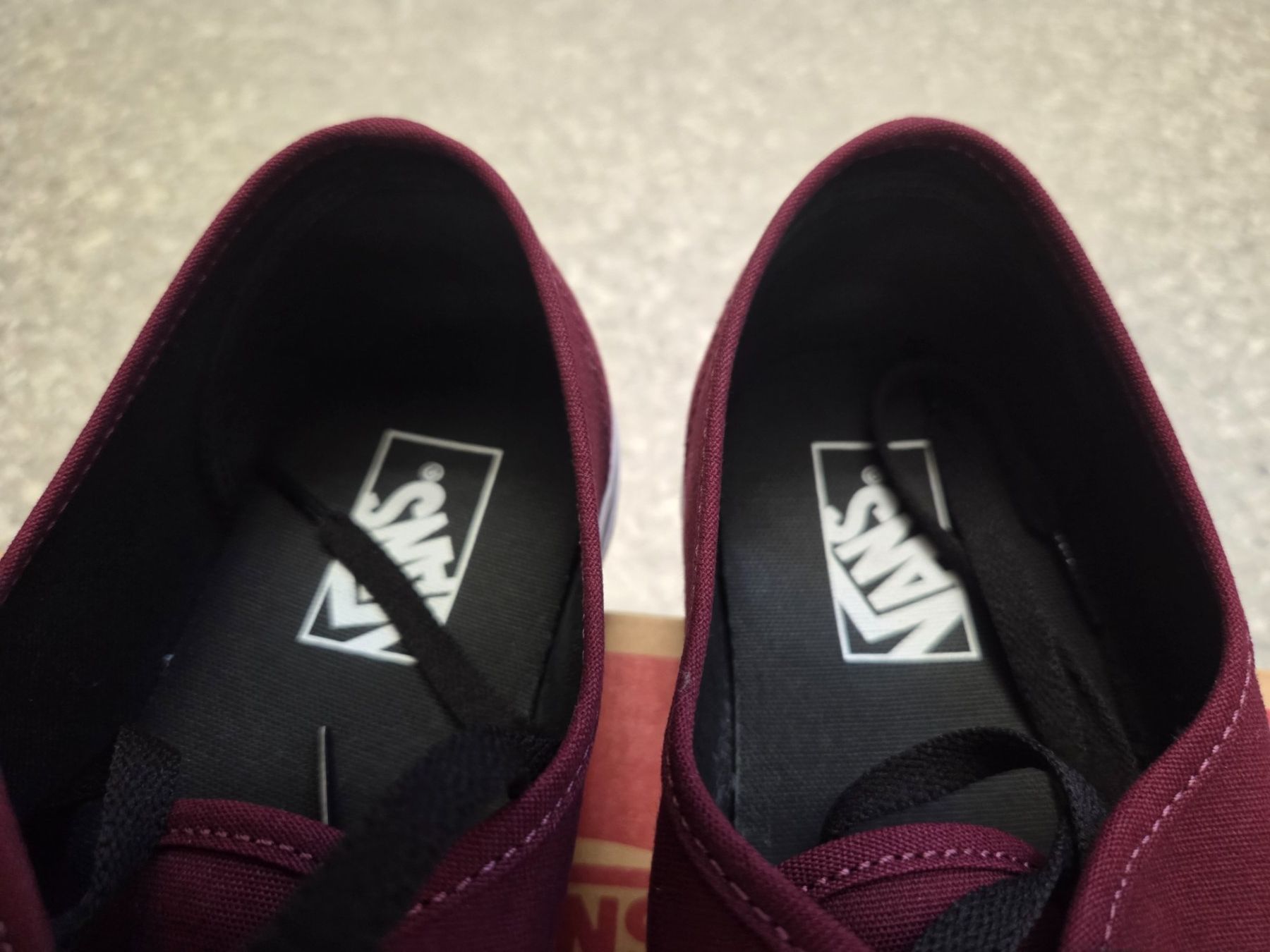 Vans Scarpe da uomo: VANS Authentic – Usato da Sempach Station venduto da Miss_sixty6 3