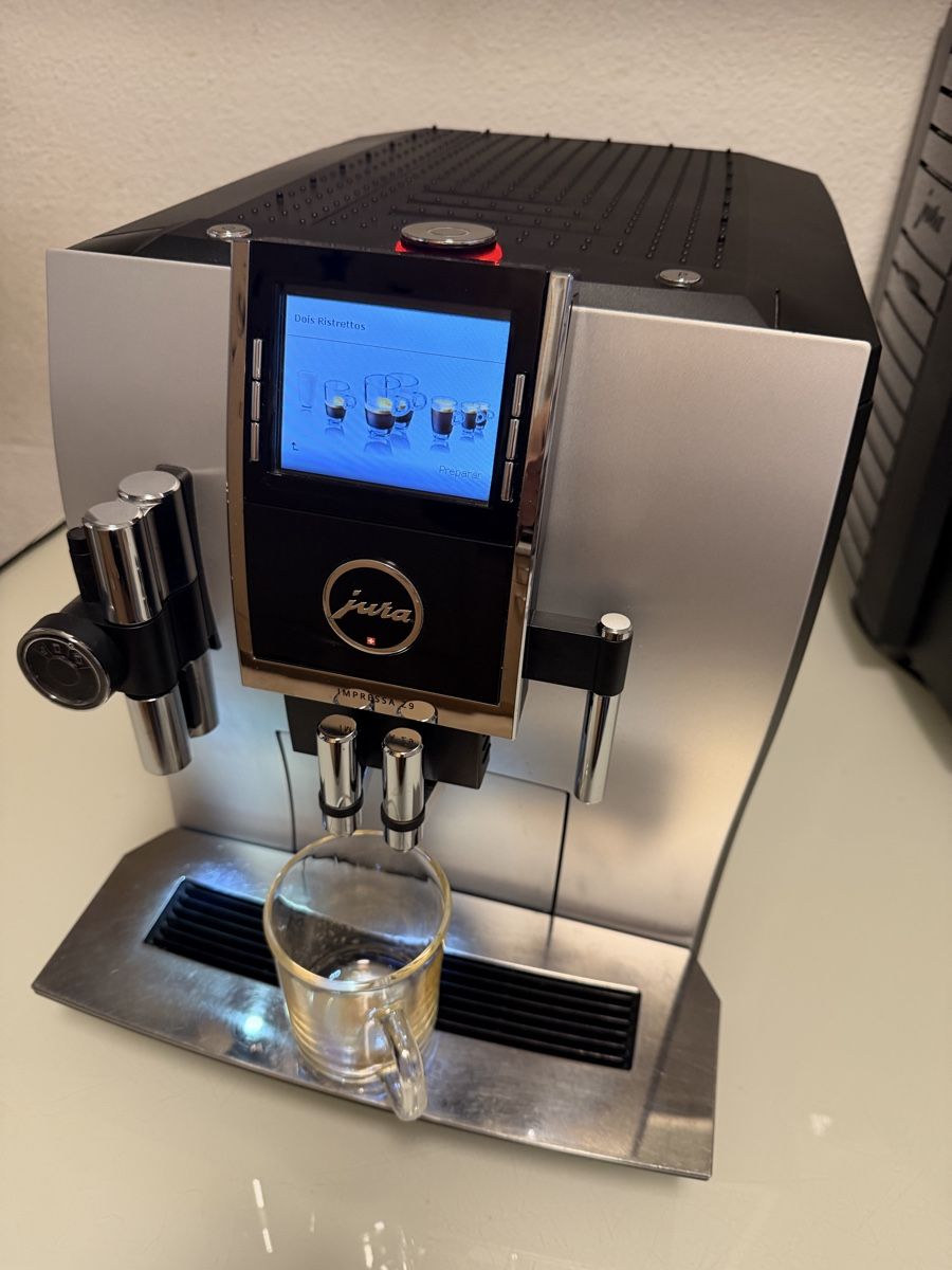 Jura Macchine per caffè & Macchine per espresso: Jura impressa J9 – Usato da Landquart venduto da nnf_hj8k