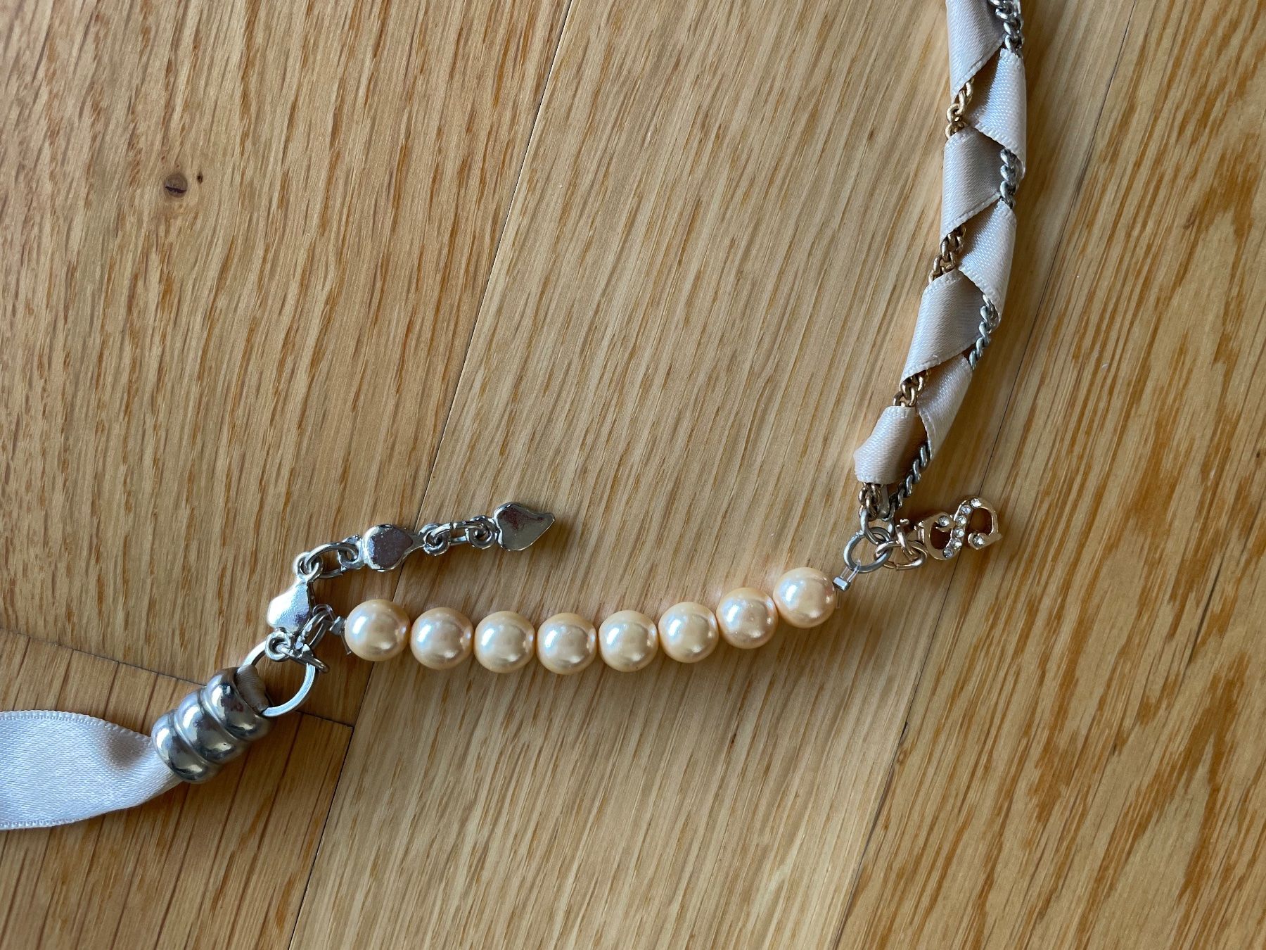 Ketten: Französischer Schmuck – Gebraucht aus Richterswil von IrynaL 2