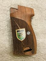 Griffschalen SIG 210 / P49 Wappen Thurgau Nussbaum