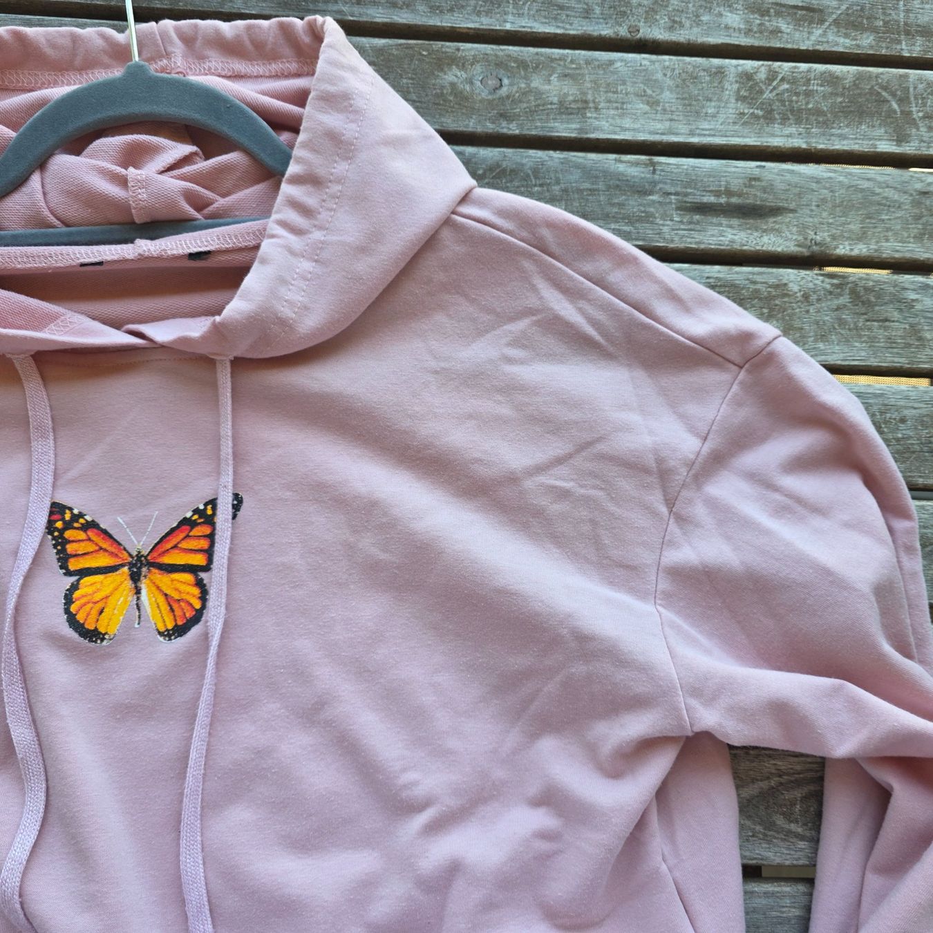Pullover & Sweatshirts: 🐸 CROP HOODIE KAPUZENPULLOVER SCHMETTERLING S ROSÉ PULLOVER – Gebraucht aus Môtier (Vully) von Frogs 6
