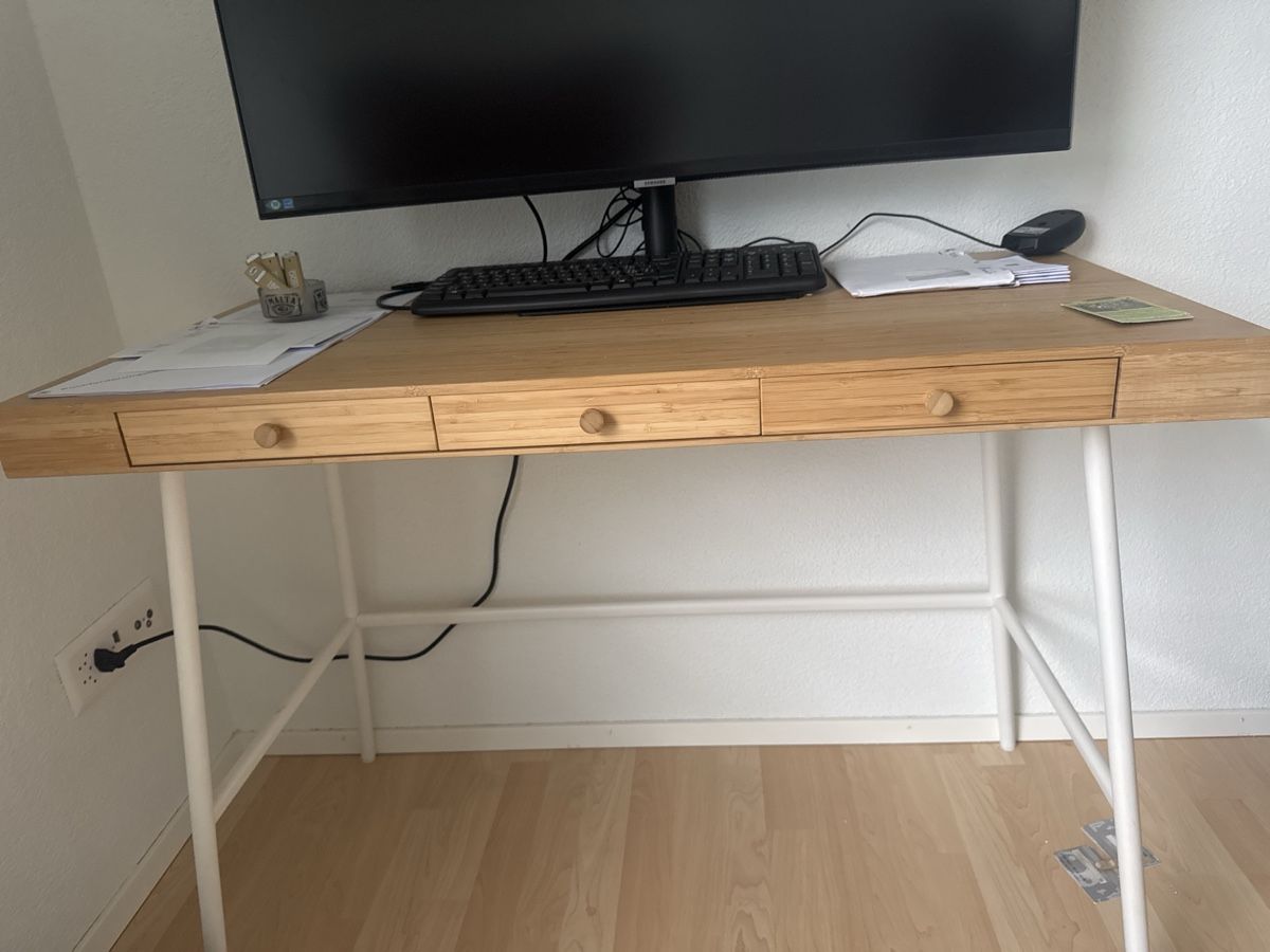Tische: office/gaming wood table good condition  – Gebraucht aus Bülach von Moonys_lulu 2