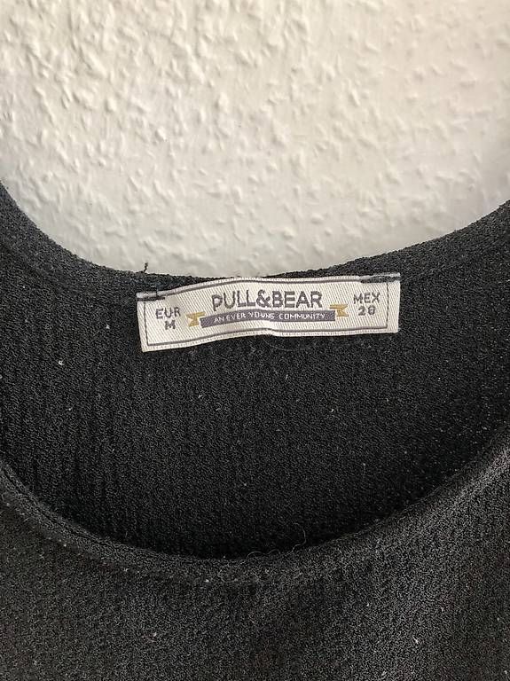 Tute: Kurzer Overall Gr. M Pull&Bear – Usato da Bern venduto da tan_2rrh 4