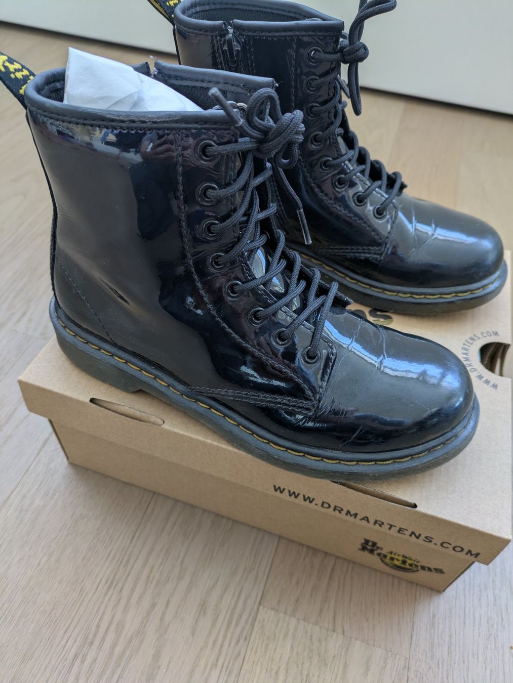 Dr. Martens Scarpe per ragazze: Dr. Martens Lack Kinderstiefel, Grösse 34 – Usato da Hedingen venduto da once20 1