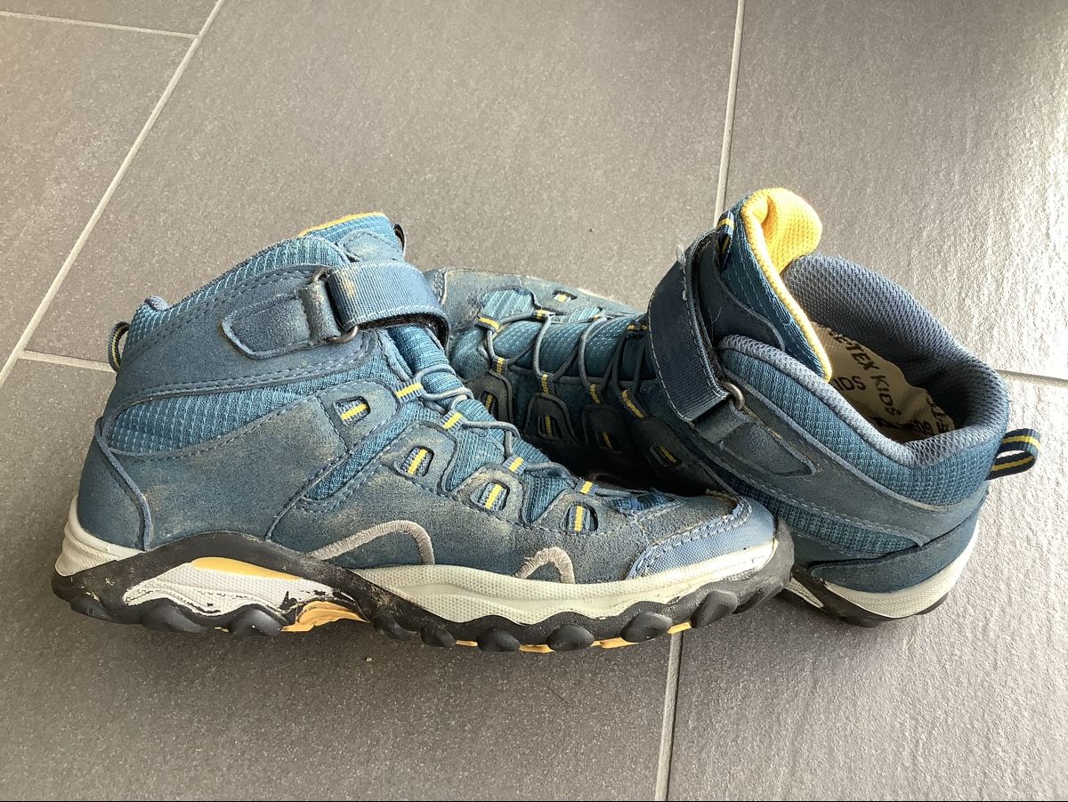 Meindl Schuhe für Jungen: Kinder Wanderschuhe von Meindl Gr. 35 – Gebraucht aus Eschenbach SG von 12seasons 2
