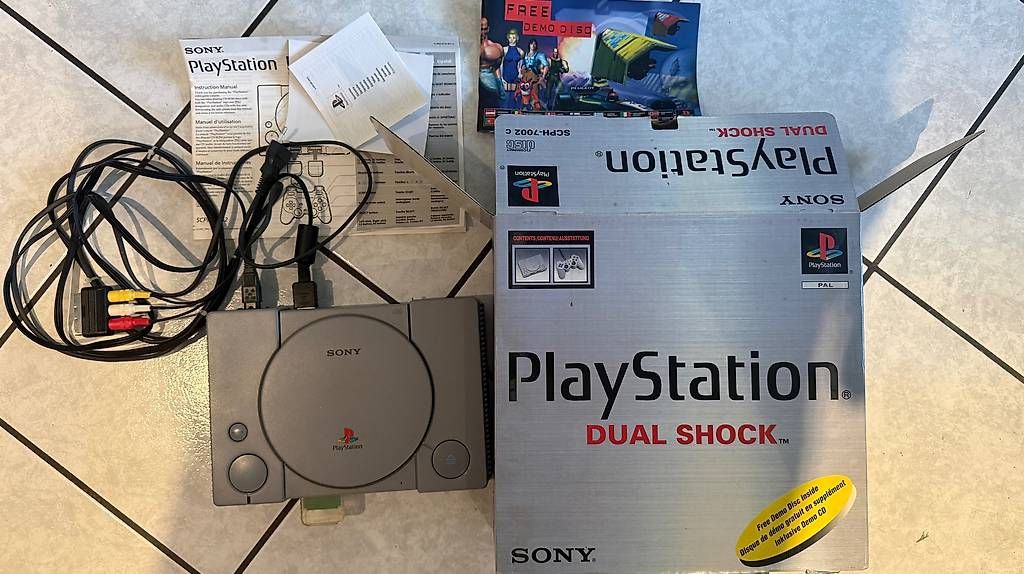 Sony Konsolen: Sony PlayStation 1 – Gebraucht aus Monte Carasso von Ely67