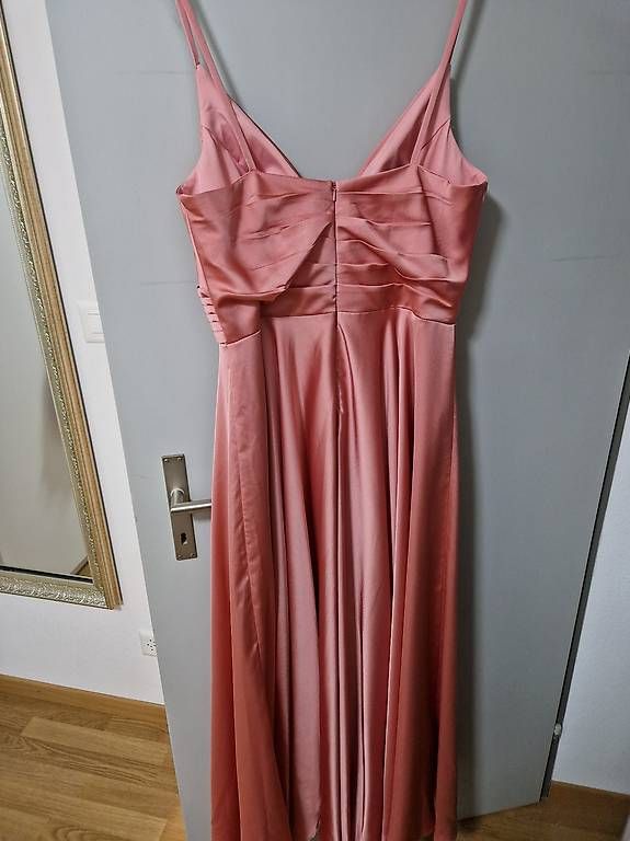 Vestiti: Wunderschönes Festkleid Gr.44 – Usato da Luzern venduto da maji87 1