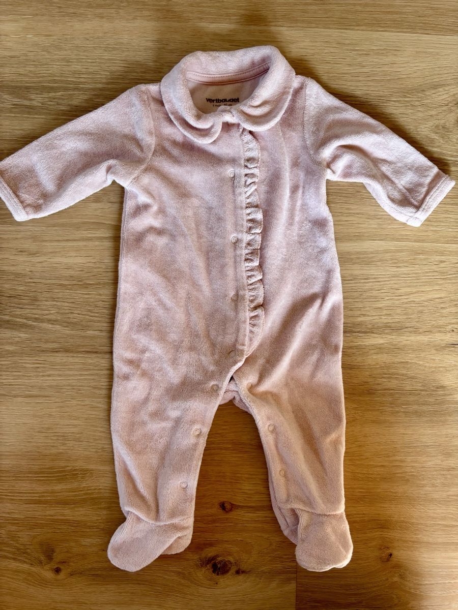 Pigiama & Simili: Baby Strampler Vertbaudet rosa Gr. 60 – Usato da Altnau venduto da Al_Me