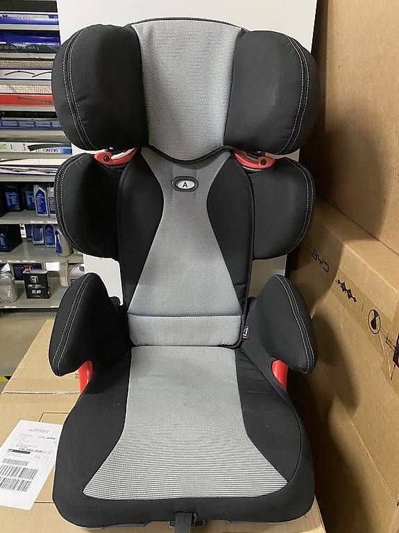 Seggiolini per auto: Kindersitz original Audi – Usato da Rütihof venduto da Ta-289 1