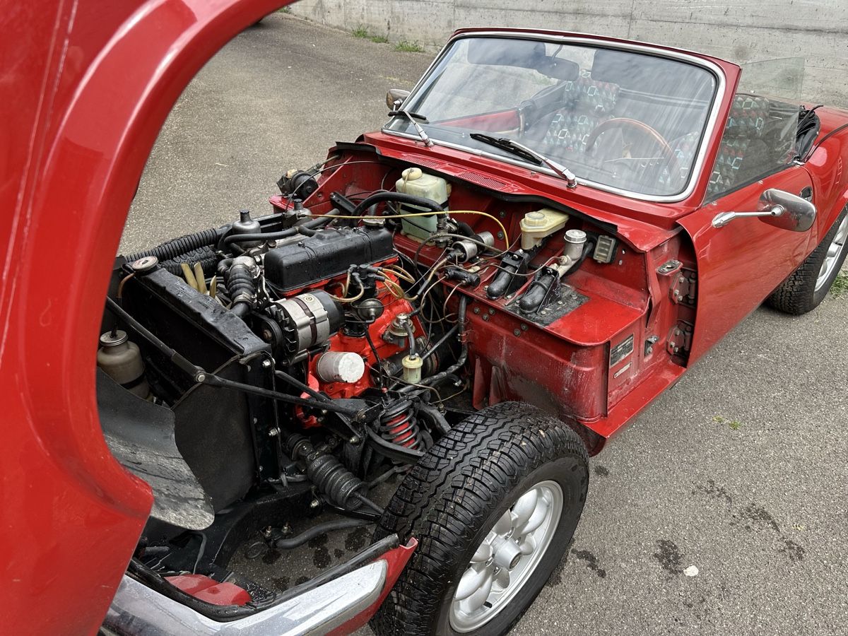 Triumph Autos: triumph spitfire 1500 – Défectueux à Uttigen par edu_jn6l 6