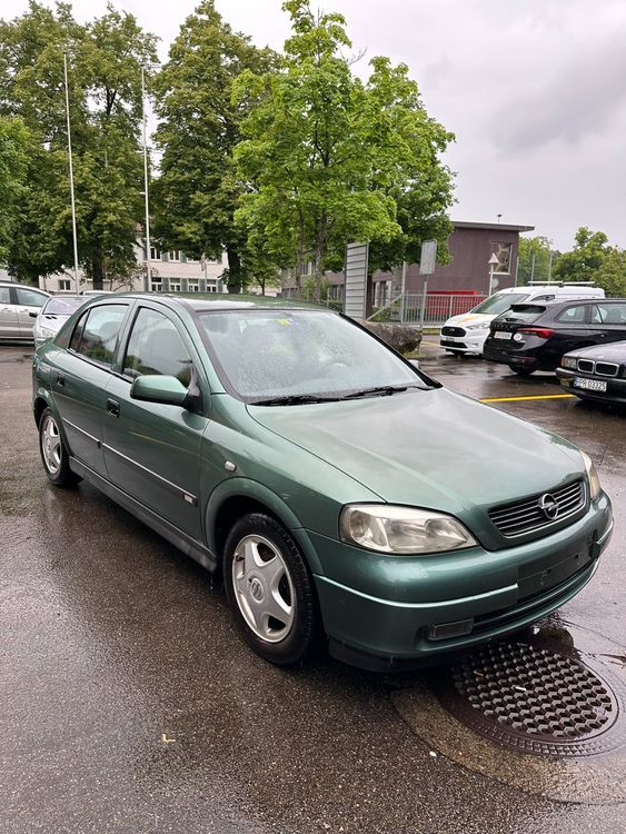 Opel Astra 1.8L