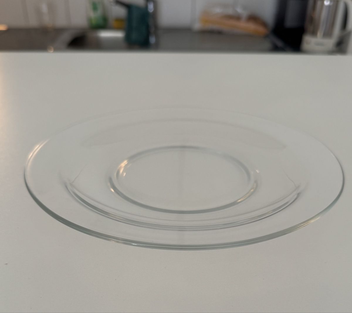 Piatti: Elegante Glasteller, fast neuwertig, Durchmesser 21cm – Usato da Bern venduto da Lexis6 1