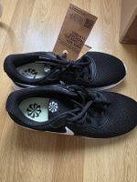 Scarpe da ginnastica Nike nere, taglia 40,5 - nuove!