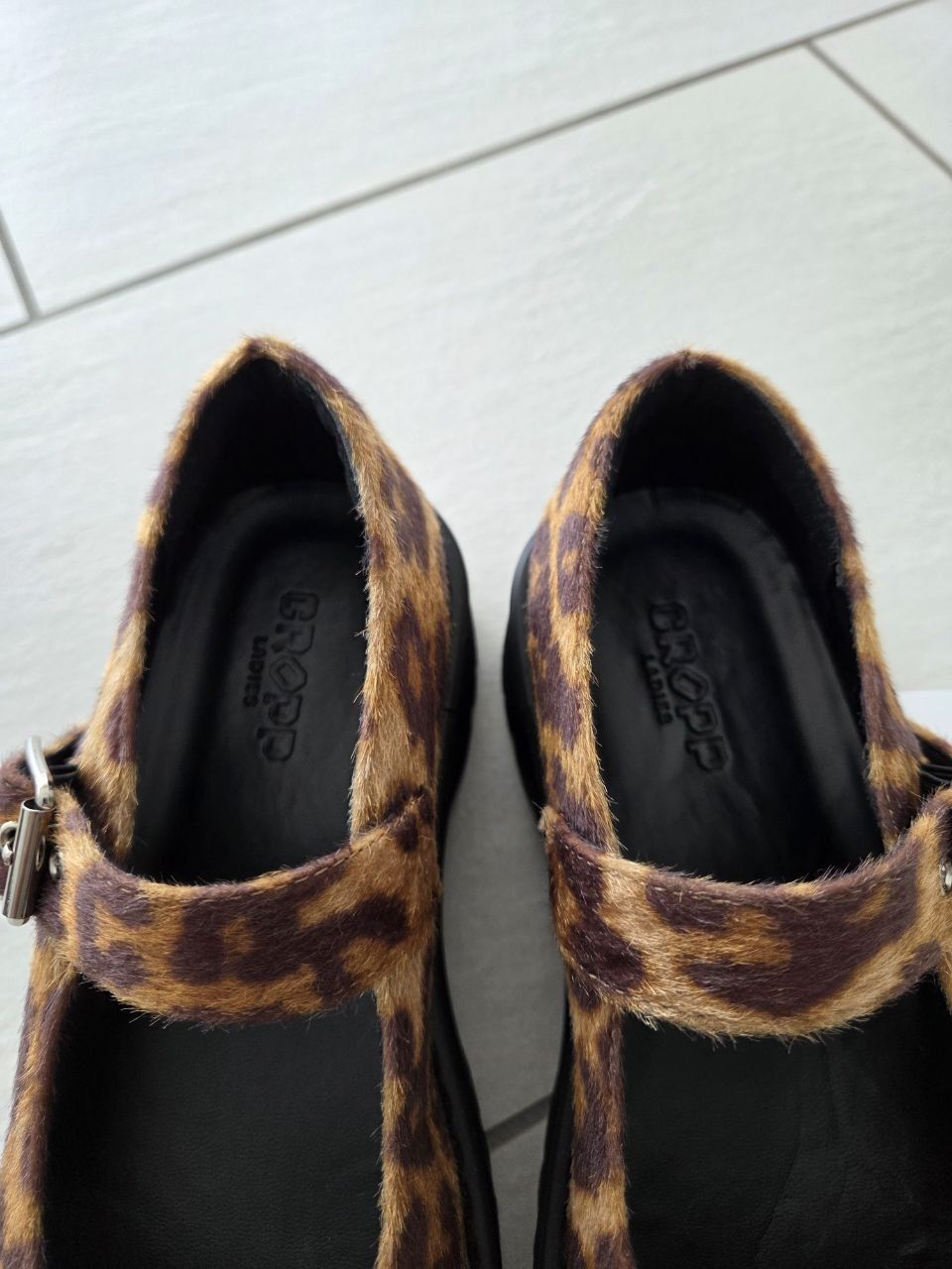 Scarpe da donna: Trendy Leopard Plateau Schuhe Gr. 36 – Nuovo (secondo la descrizione) da Bülach venduto da Recherchieren 6