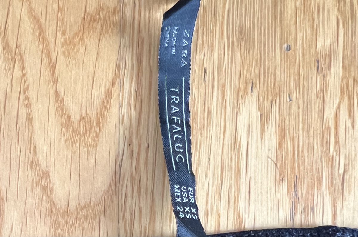 Zara Top: Zara Top schwarz 32 – Usato da Luzern venduto da Cilzel 3