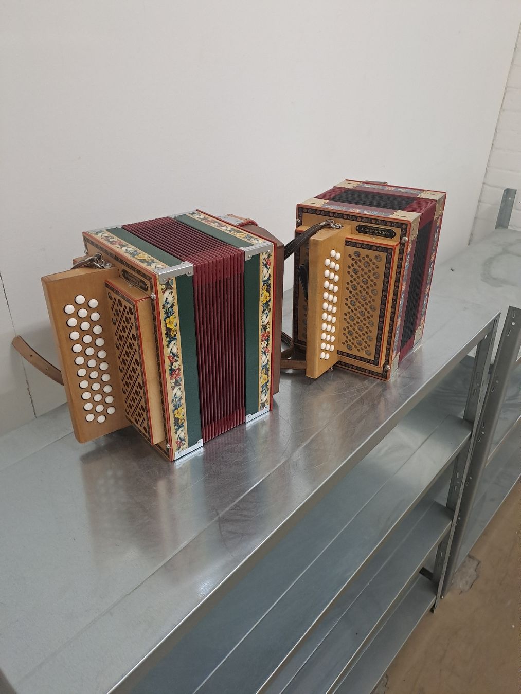 Gwerder Strumenti musicali: 2.gwerder orgeli ton B  – Usato da Villeneuve venduto da BibiVintage 1