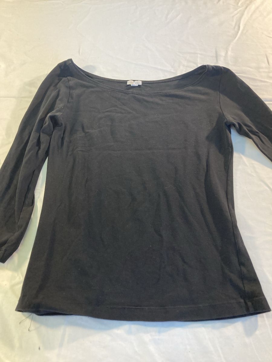 T-shirt: Dunkelgraues Oberteil, Gr. M, Langarm - – Usato da Aarwangen venduto da to-hirschi
