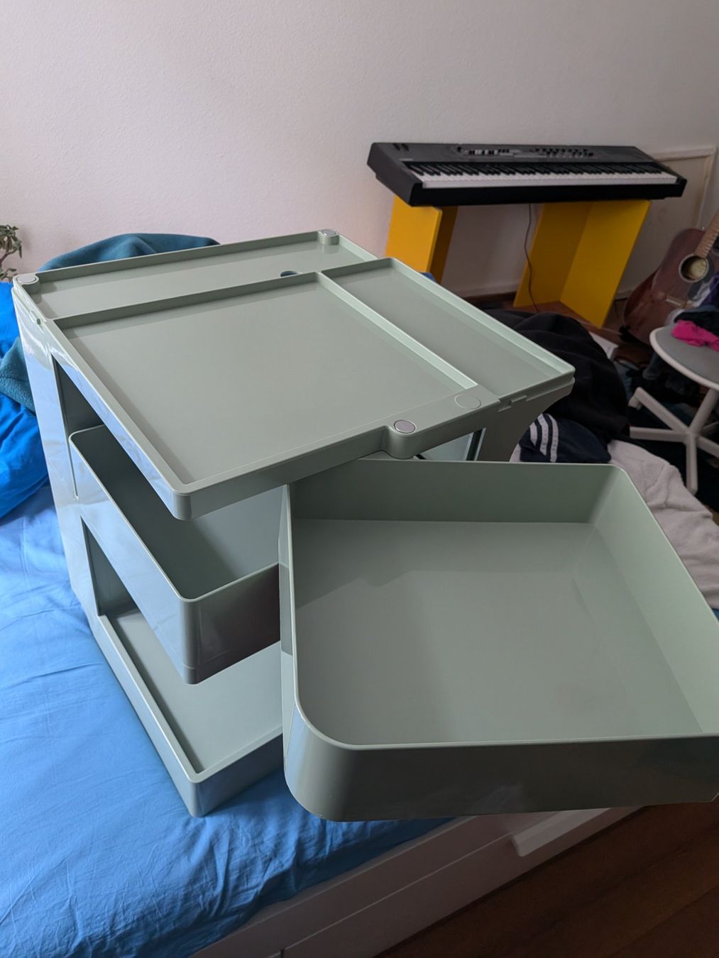 Eléments de bureau: Wunderbare Joe Colombo Rollcontainer – D'occasion à basel par sta.bile 2