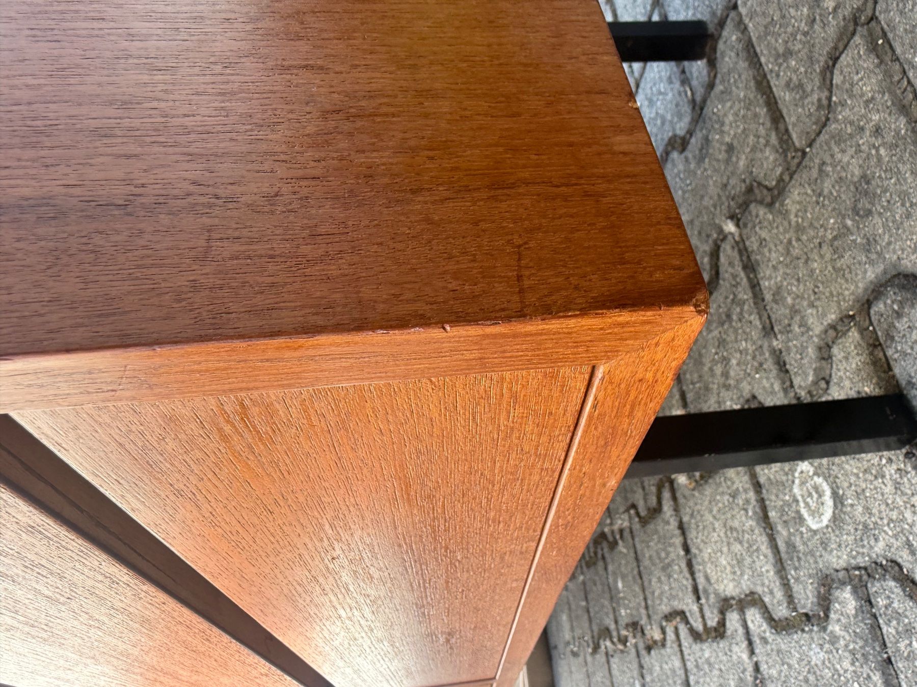 Cassettiere: Sideboard // Mid Cenutry – Usato da Schinznach-Dorf venduto da mix 9