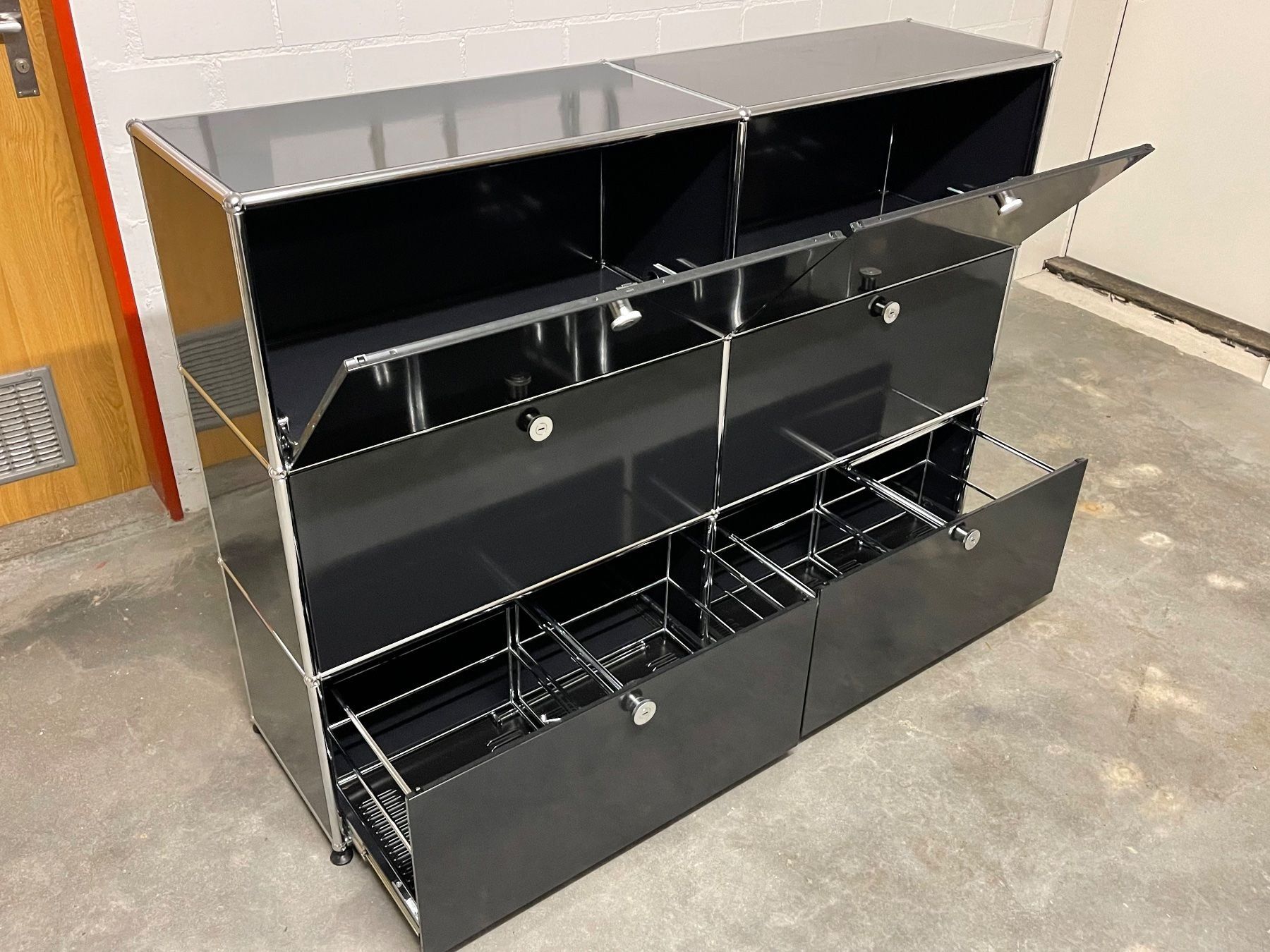 USM Commodes: USM Haller Sideboard Schwarz – D'occasion à Dietikon par Kumar_Occasionen 3