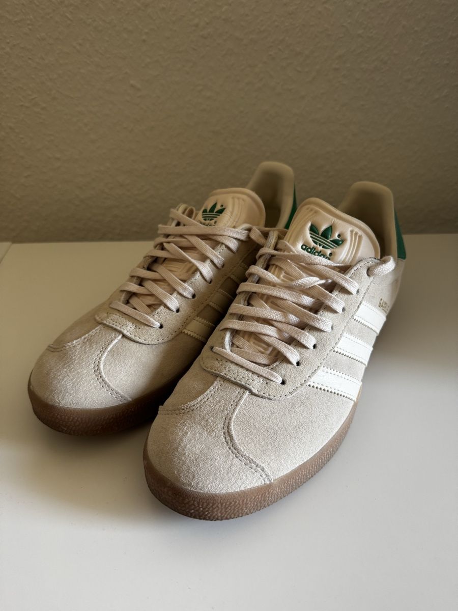Adidas Scarpe da uomo: Baskets adidas gazelle  – Nuovo (secondo la descrizione) da La Chaux-de-Fonds venduto da Ma_rine23