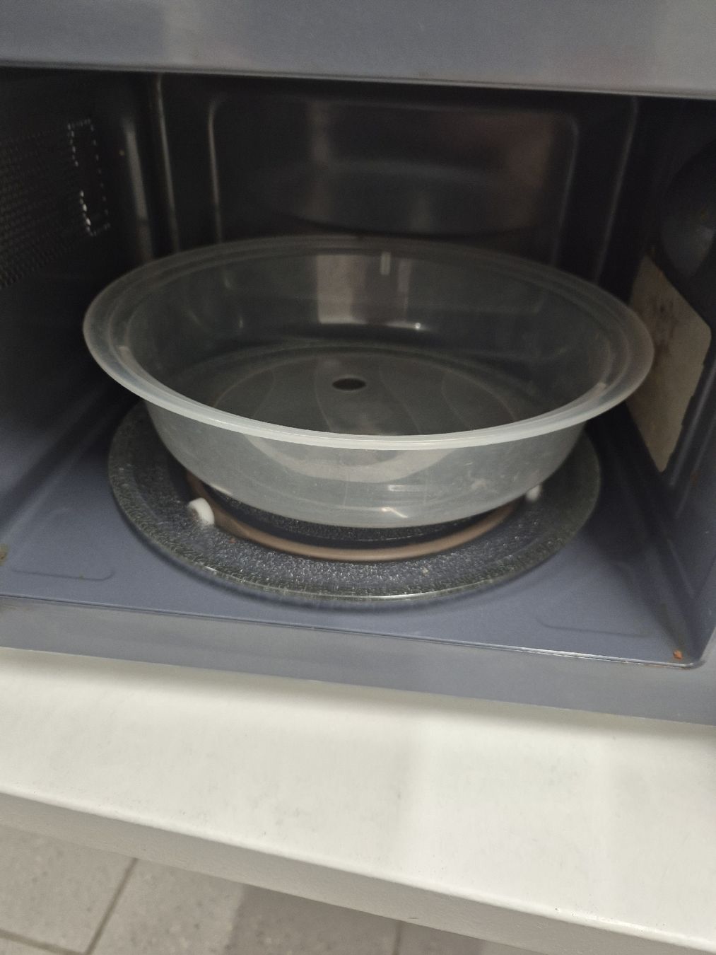 Appareils de cuisine: Mikrowelle Panasonic – D'occasion à kloten par eismeister33 1