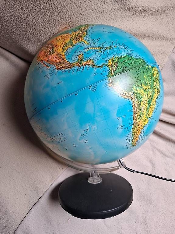 Lampade: Lampada globo map – Usato da Lodrino venduto da CEVIJ 1