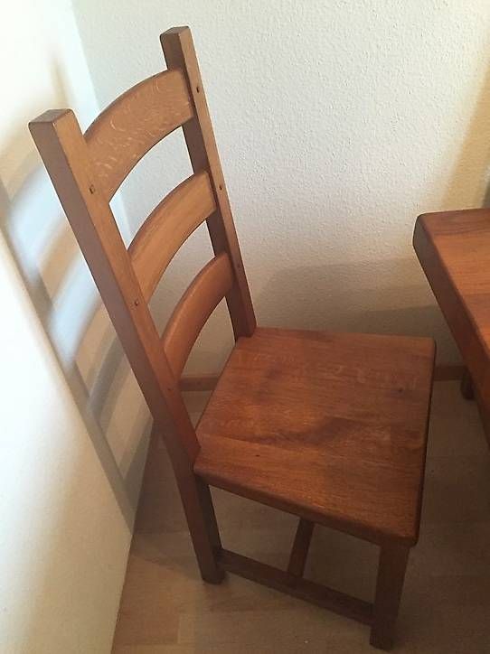 Set di tavolo e panche: Magnifique table Rustique en chêne massif plus chaises – Usato da Biel/Bienne venduto da Renard68 3