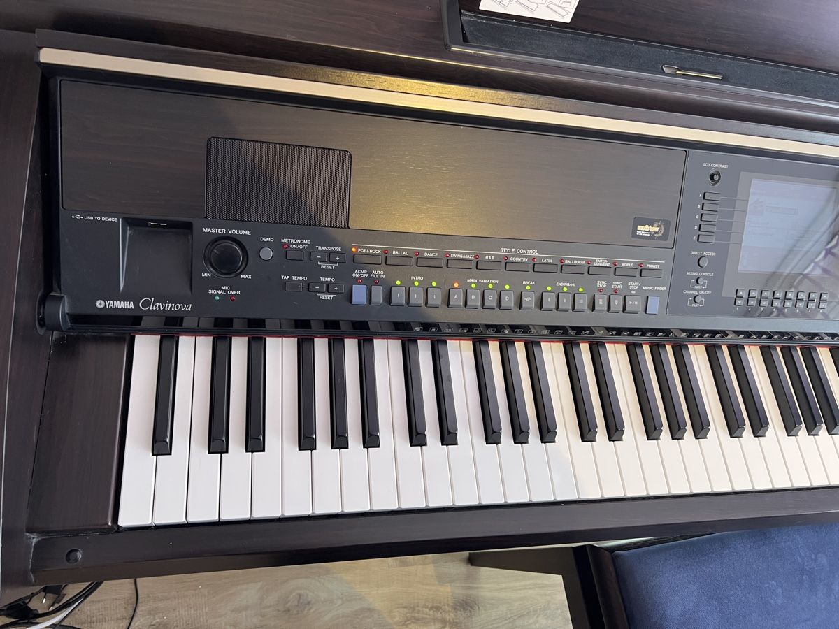 Yamaha Musikinstrumente: Yamaha Clavinova CVP-405 Digital Piano – Gebraucht aus Winterthur von jen_26cg 1