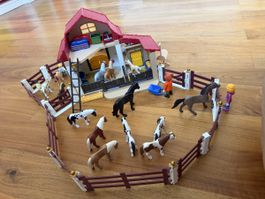 TOP! Playmobil Pferdestall, Reiterhof mit viel Zubehör 