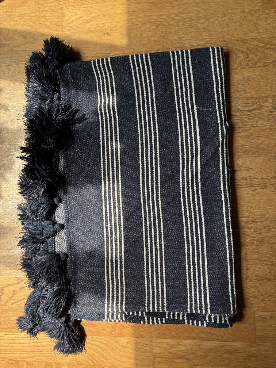 Coperte: Decke mit Fransen dunkelblau weiss gestreift – Usato da Steinmaur venduto da jul_6lwt