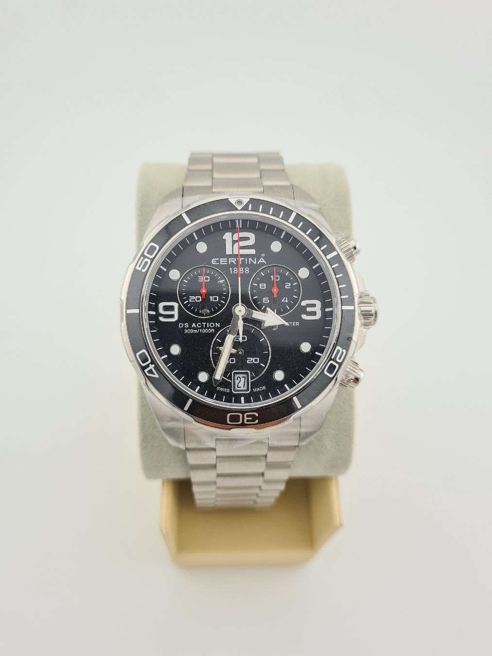 Certina Orologi: Certina DS Action Quarz 43 mm – Nuovo e nell'imballaggio originale da Zug venduto da L.A.Zug
