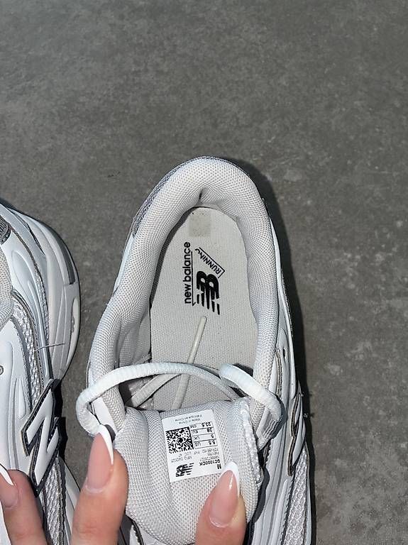 New Balance Scarpe da uomo: NEW BALANCE 1000 BLANCHES – Usato da Constantine venduto da san_nmr2 2