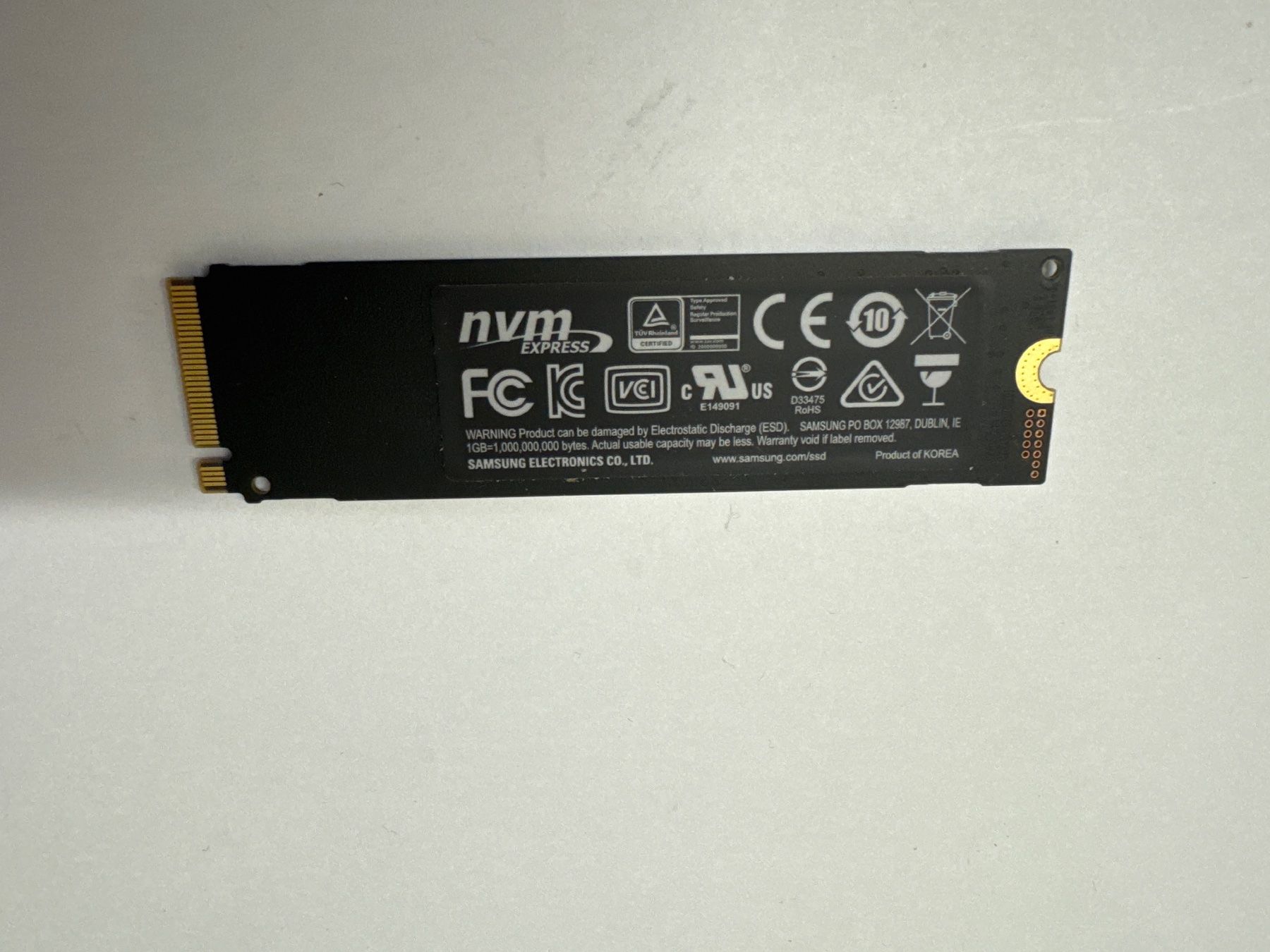 Samsung Dischi rigidi: 1 TB NVMe M2 Samsung – Usato da Volketswil venduto da fis_shx9 1