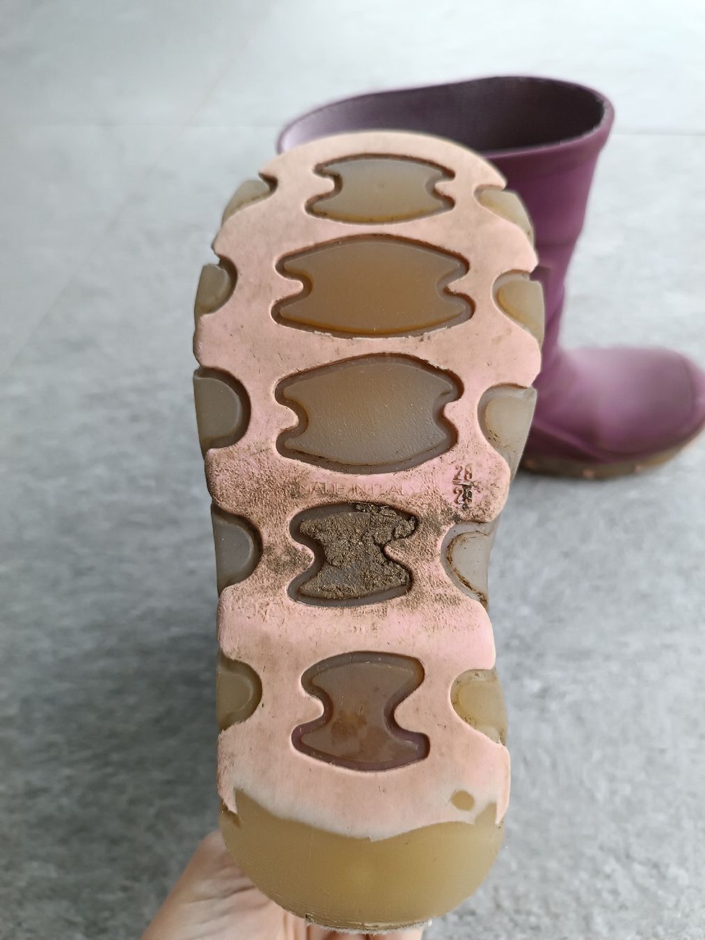 Scarpe per ragazzi: Stivali gomma per pioggia – Usato da Arbedo venduto da cuc_8zbh 1