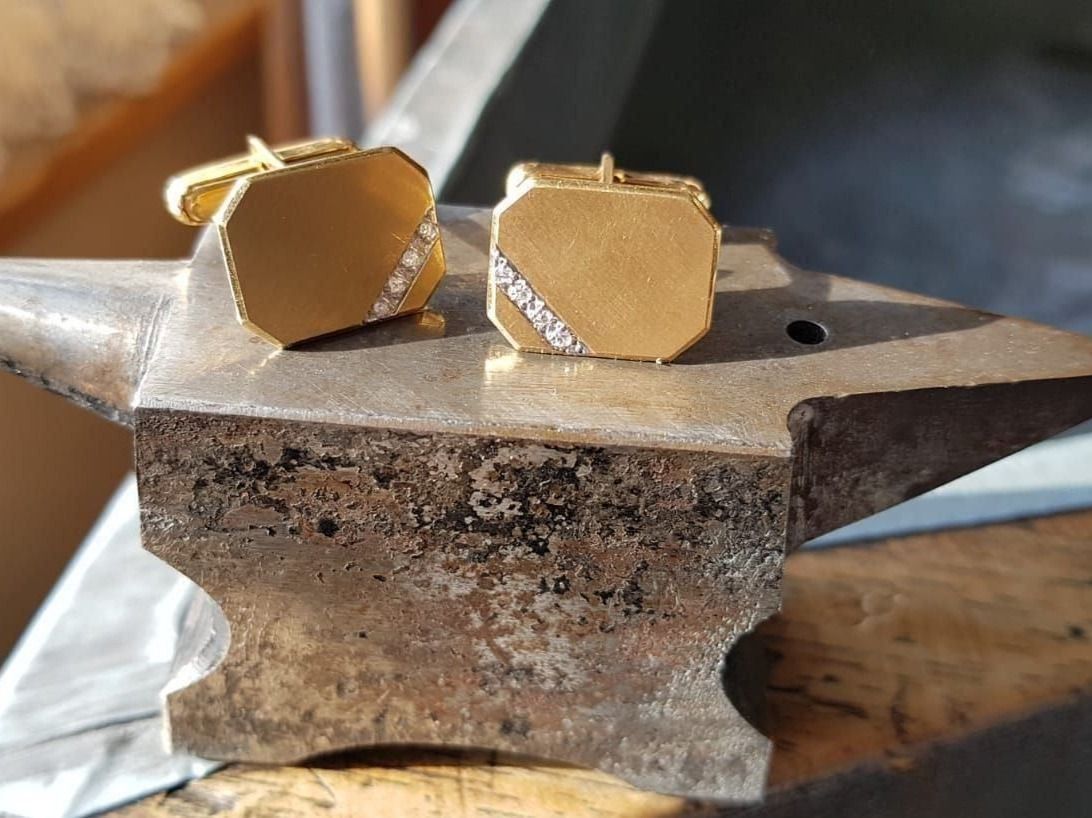Manschettenknöpfe: Wunderschöne Manschettenknöpfe aus 18kt. – Neu (gemäss Beschreibung) aus Unterägeri von Altgoldschmuck 8