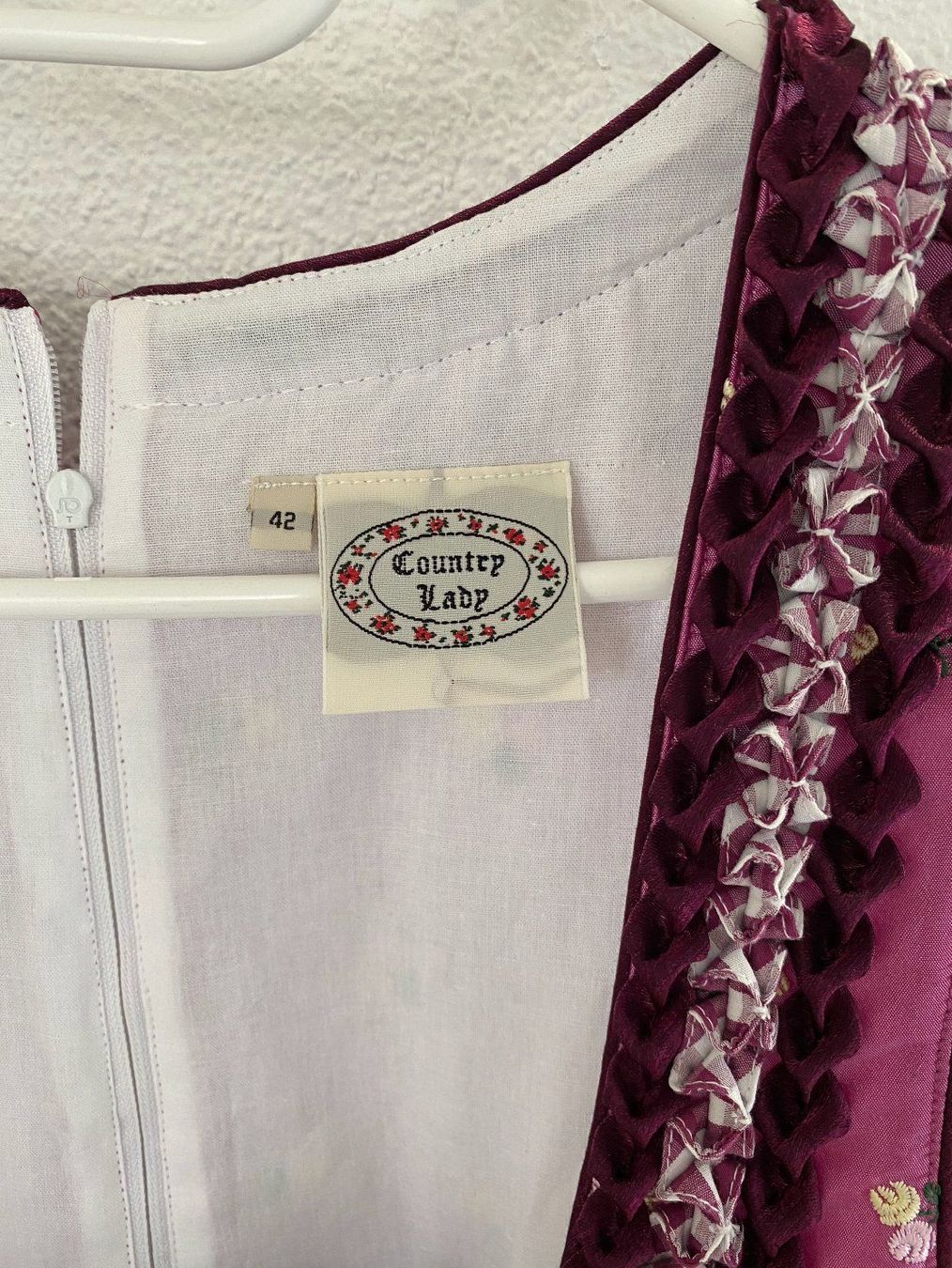 Vestiti: Dirndl Grösse 42 – Usato da Dagmersellen venduto da sheli17 5