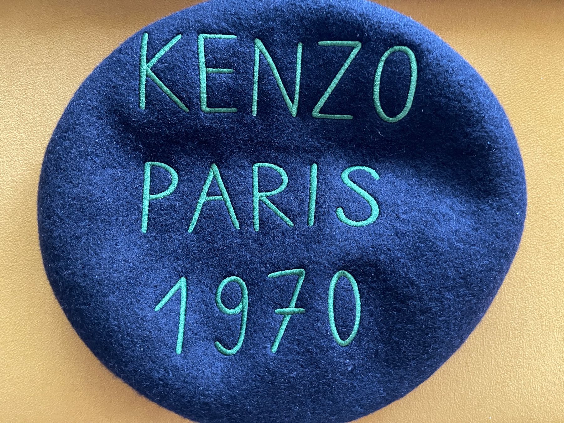 Kenzo Copricapi, berretti & cappellini: KENZO Baskenmütze Béret – Nuovo (secondo la descrizione) da Zürich venduto da STYLEHAUS