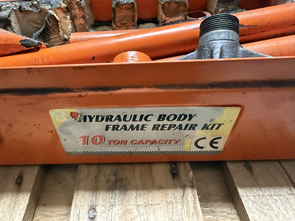 Tutti gli attrezzi: Hydraulic Body – Usato da Horriwil venduto da Carrera68 3