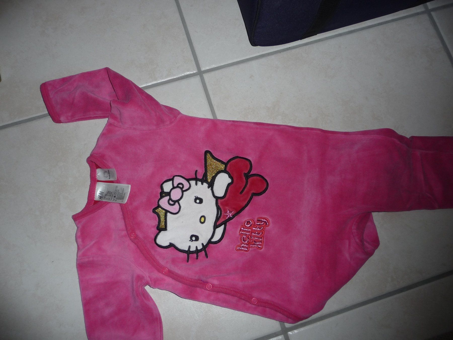 Hello Kitty Lotti & Set di vestiti: Bebekleidli 74-86 Hello Kitty – Nuovo (secondo la descrizione) da Kirchberg BE venduto da lavendel02 2