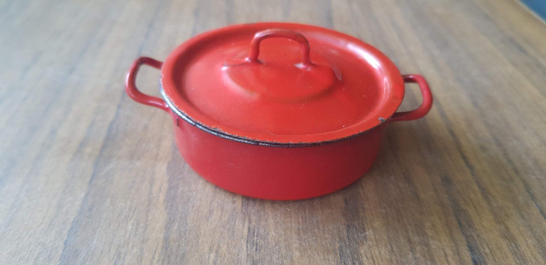 Giocattoli: Puppenstube Topf Emaille rot antik – Usato da Mörschwil venduto da antiksalon 4