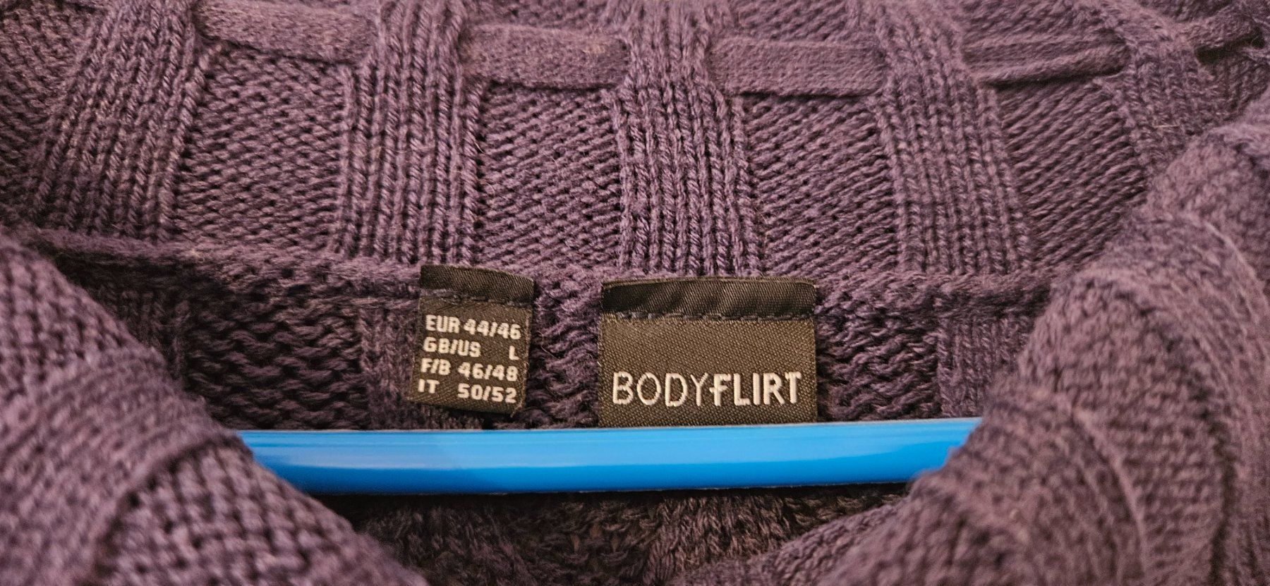 Maglioni & Felpe: Winterlicher Strickpulli Gr.44/46 Dunkel-&Hellblau mit Weiss – Usato da Zweidlen venduto da Shubli 3
