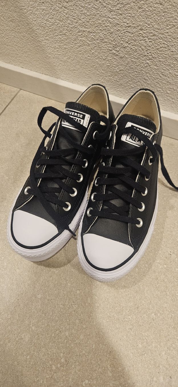 Converse Scarpe da uomo: Converse All Star schwarz, Leder, Grösse 37.5 – Nuovo (secondo la descrizione) da Tobel venduto da Nicci_dee 1