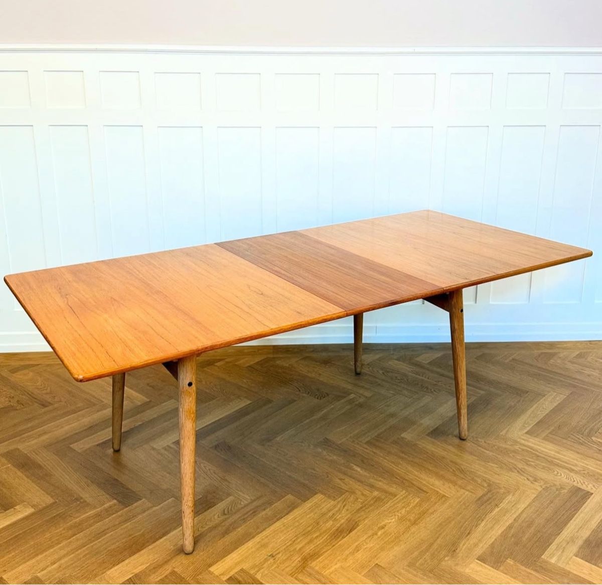 Tavoli: Hans Wegner Danish Mid Century dining table teak – Usato da Zürich venduto da Zurichvintage 4
