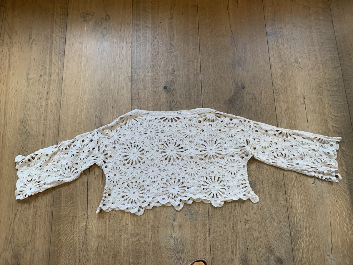 Maglioni & Felpe: Peace n‘ love Pulli, kurz, beige, Einheitsgrösse – Usato da Thierachern venduto da reten 1